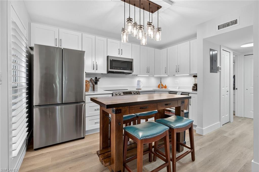 1215 Edington Pl # A2 Property Photo 22