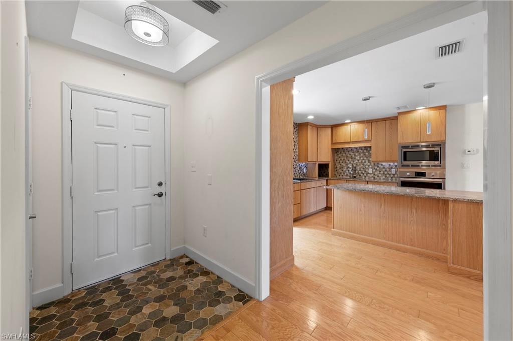 401 Arbor Lake Dr 4-101 Property Photo 14