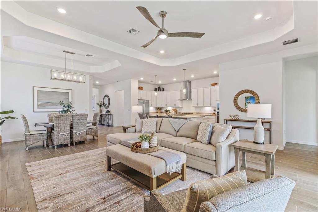 43270 Boardwalk Loop Property Photo 4