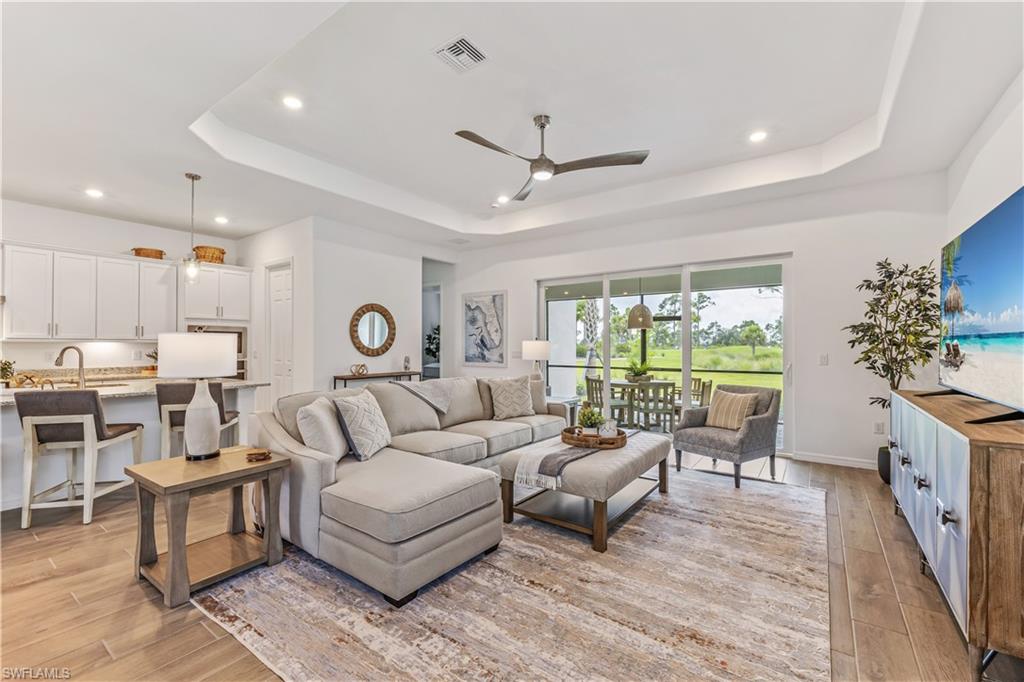 43270 Boardwalk Loop Property Photo 5