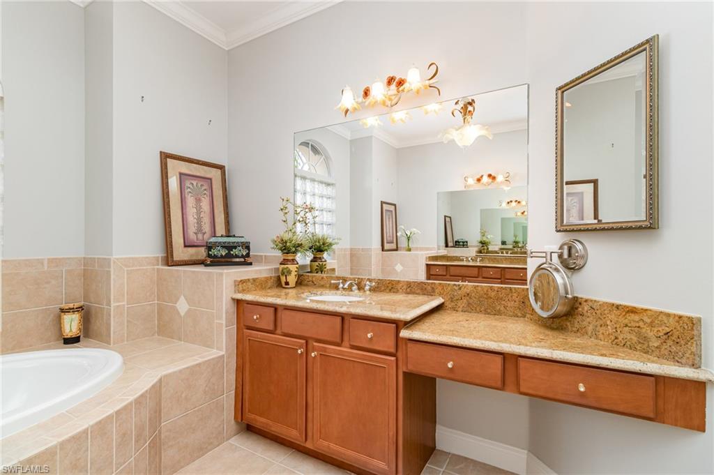 8514 Sedonia Cir Property Photo 26