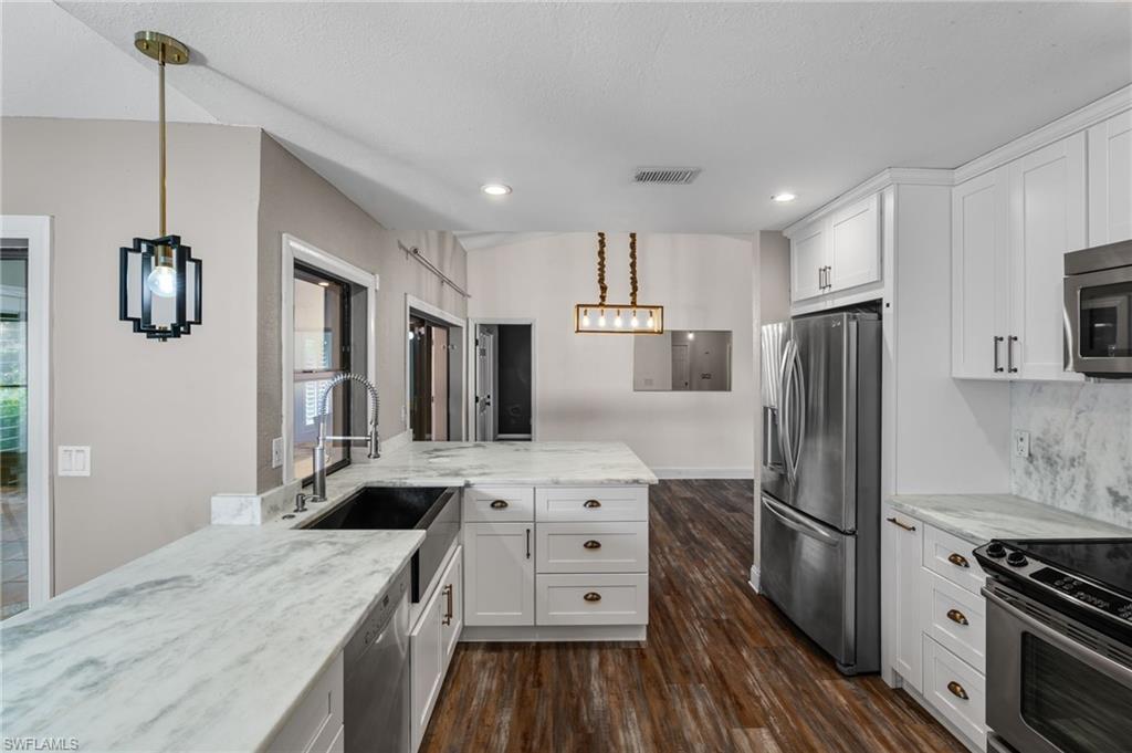 1828 Sw 18th Ter Property Photo 1