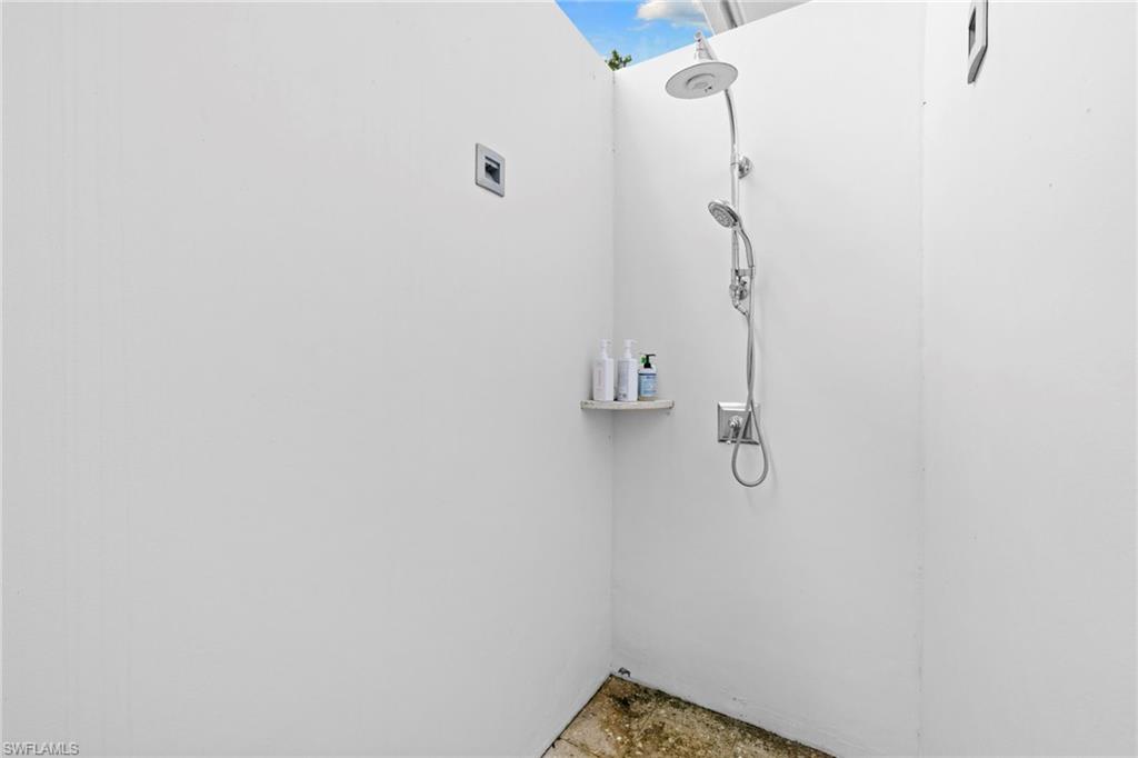 2961 Sanborn Ave Property Photo 38