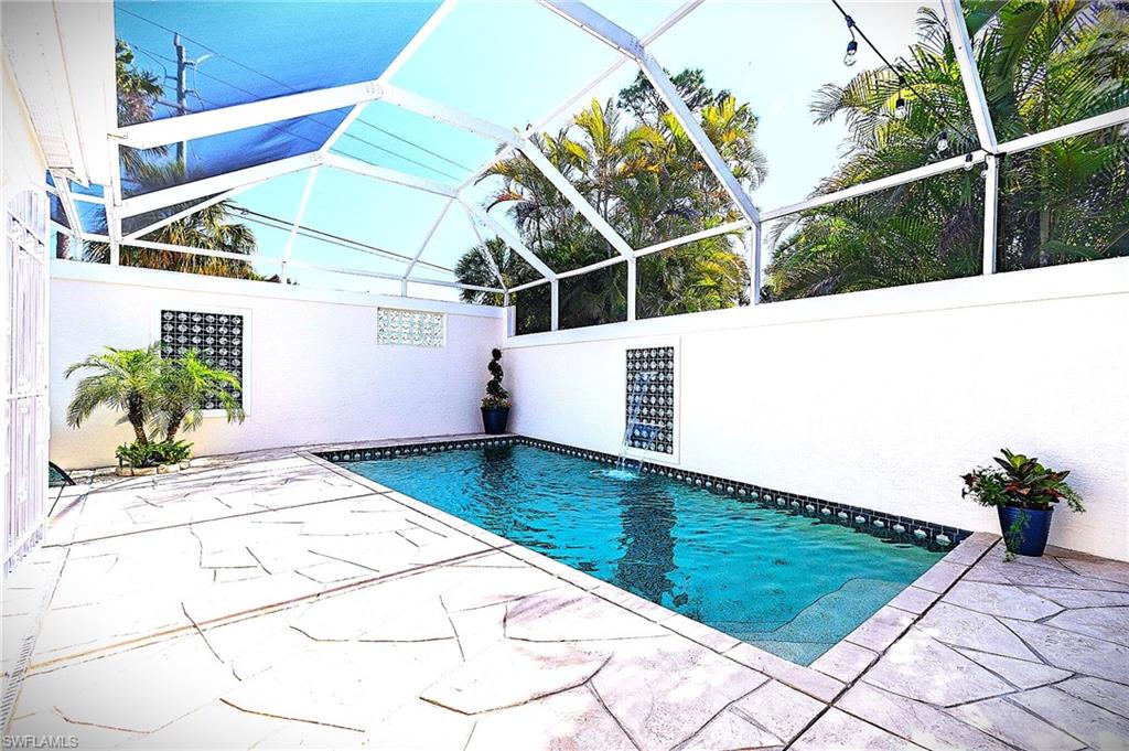 102 Palm Frond Ct Property Photo 16