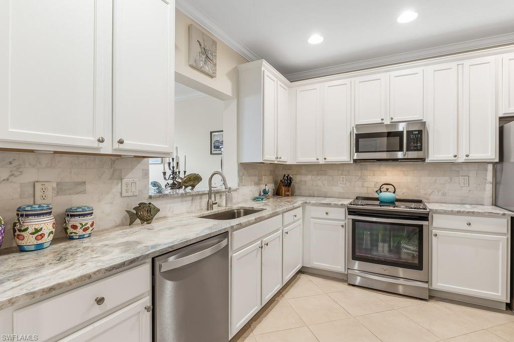 3951 Cherrybrook Loop Property Photo 4