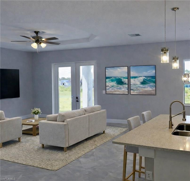 425 Mercedes Ct Property Photo 3