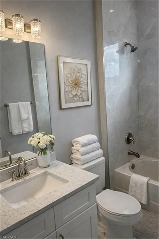 425 Mercedes Ct Property Photo 5