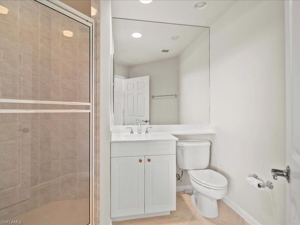 425 Cove Tower Dr 304 Property Photo 21