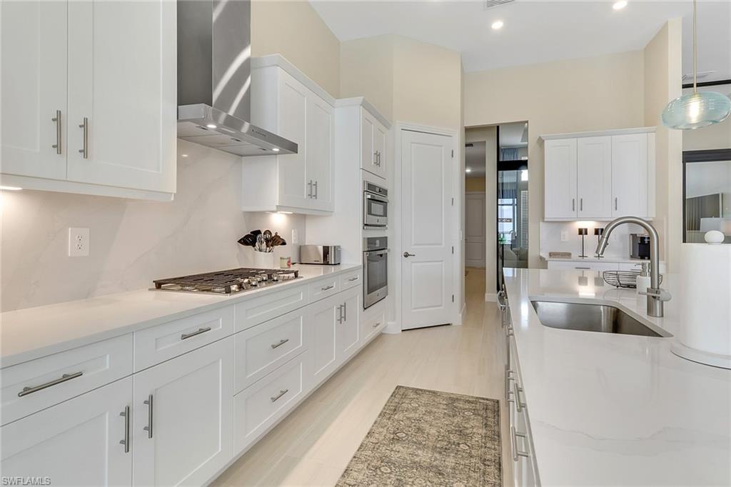 17302 Blue Sapphire Dr Property Photo 8