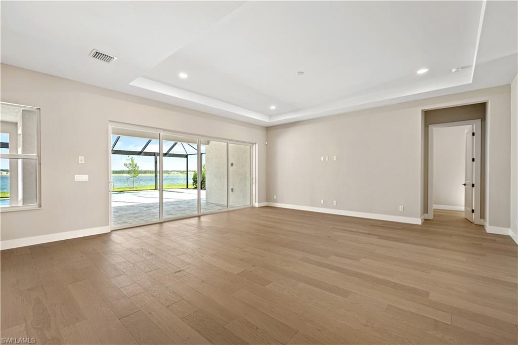 8762 Driftwood Dr Property Photo 9