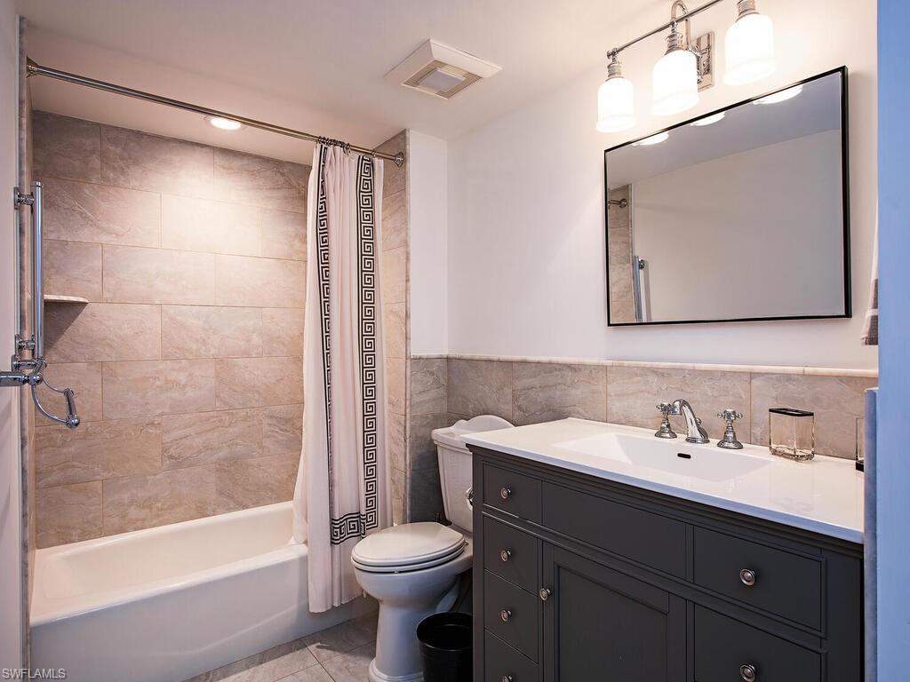 6585 Nicholas Blvd 1102 Property Photo 12