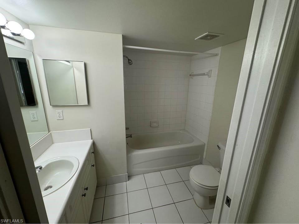 1240 Wildwood Lakes Blvd # 303 Property Photo 3