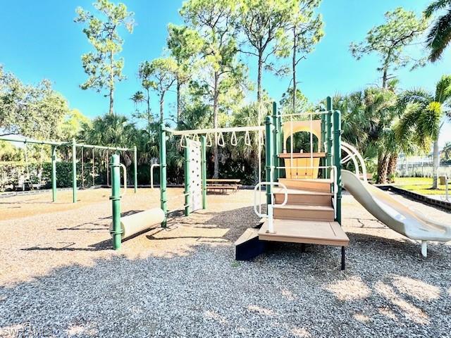 7790 Woodbrook Cir 2603 Property Photo 25