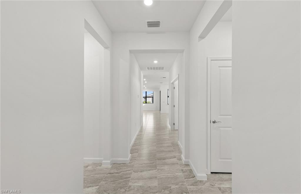 3922 Hampton Cir Property Photo 8