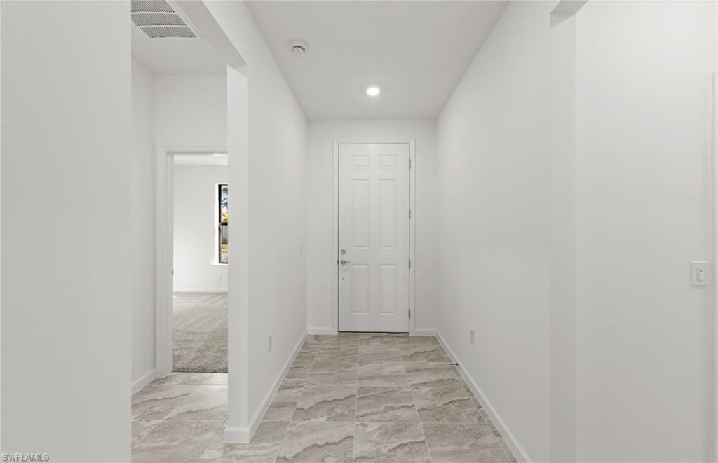 3922 Hampton Cir Property Photo 9