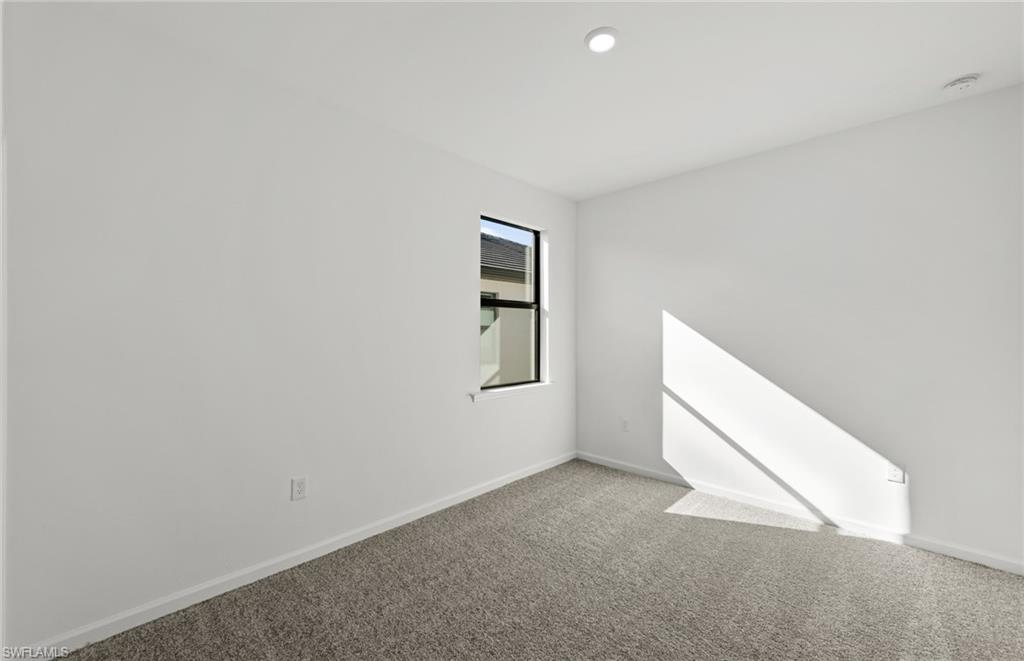 3922 Hampton Cir Property Photo 13