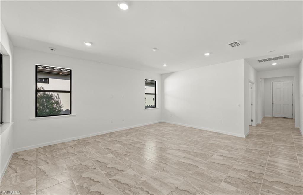 3922 Hampton Cir Property Photo 18