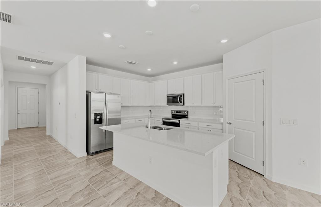 3922 Hampton Cir Property Photo 19