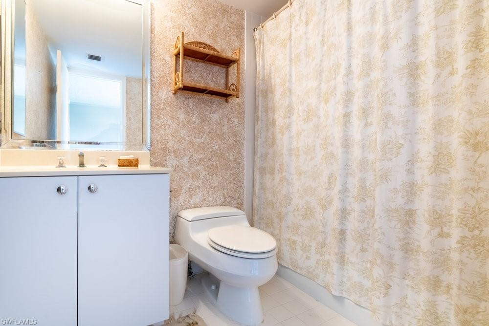 4451 Gulf Shore Blvd N # 1005 Property Photo 25