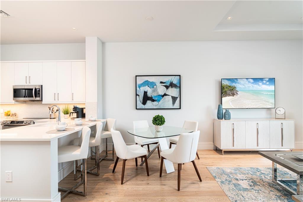 101 8th St S # 202 Property Photo 1