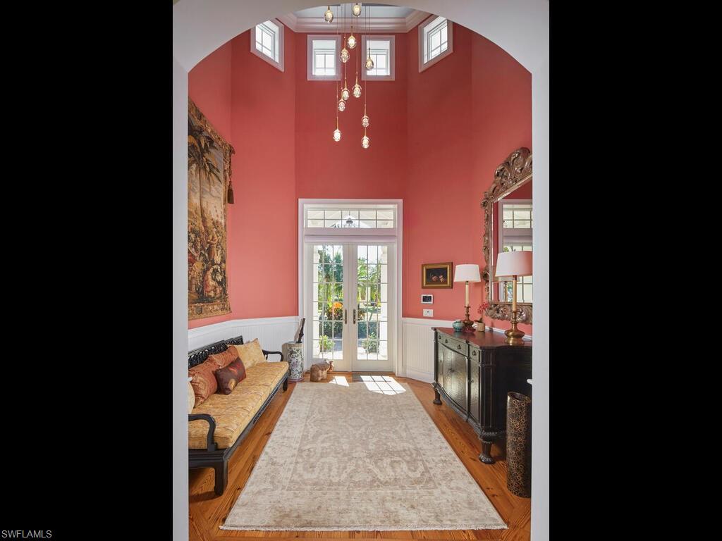 165 Broad Ave S Property Photo 3
