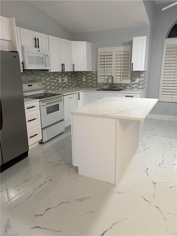225077316 Property Photo 8