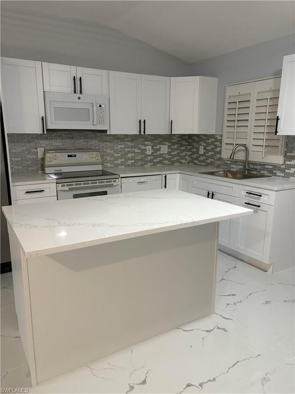 225077316 Property Photo 9