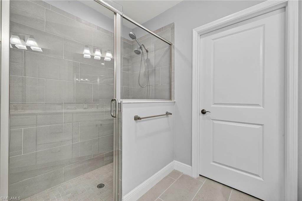 2554 Seychelles Dr 904 Property Photo 16