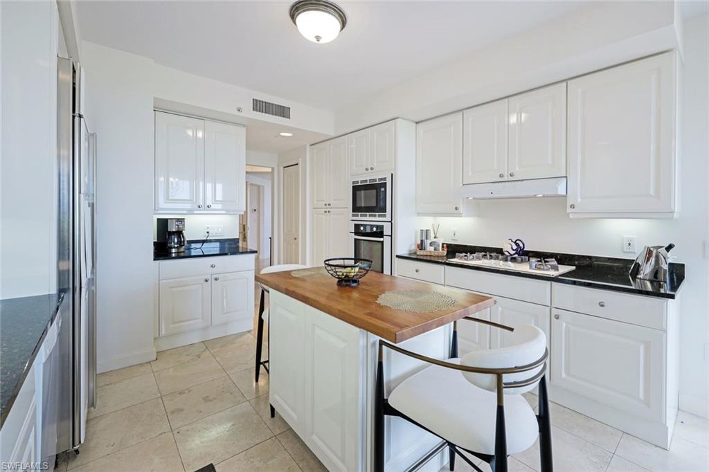 6597 Nicholas Blvd 705 Property Photo 16