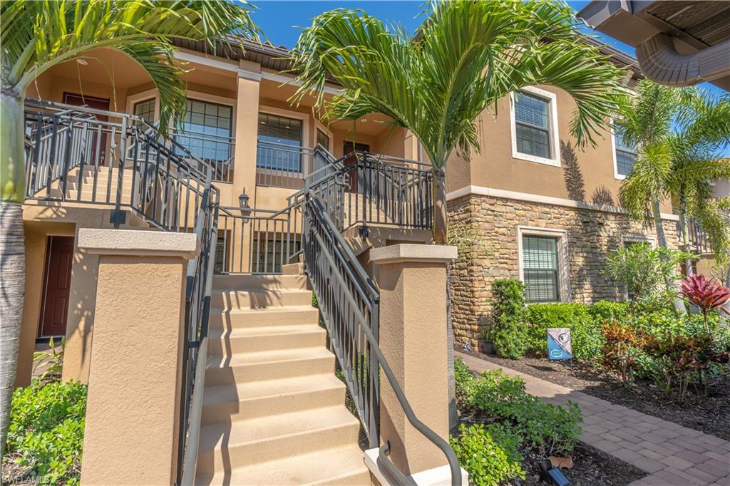 9389 Pocida Ct 202 Property Photo 2