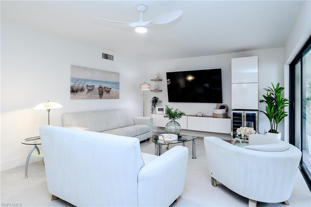 592 Beachwalk Cir N-202 Property Photo 9