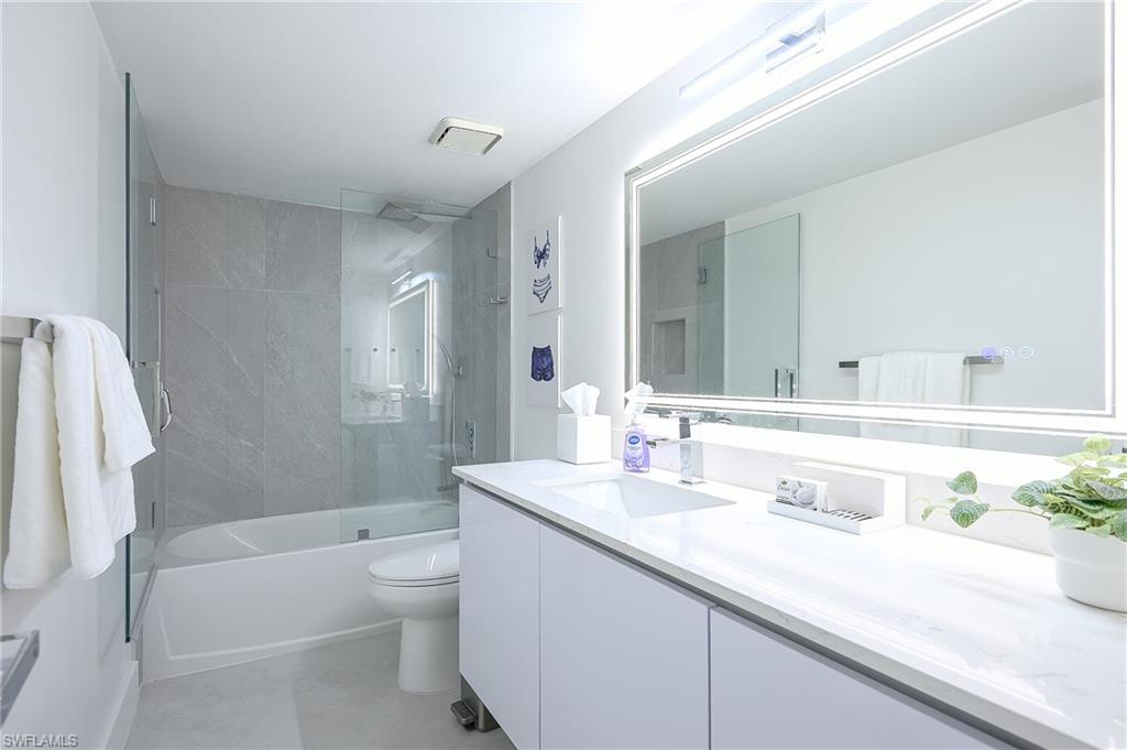 592 Beachwalk Cir N202 Property Photo 19