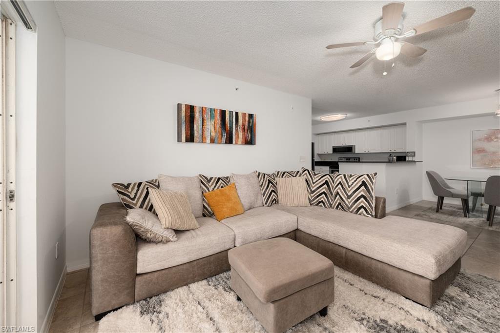 8290 Ibis Club Ln 902 Property Photo 3