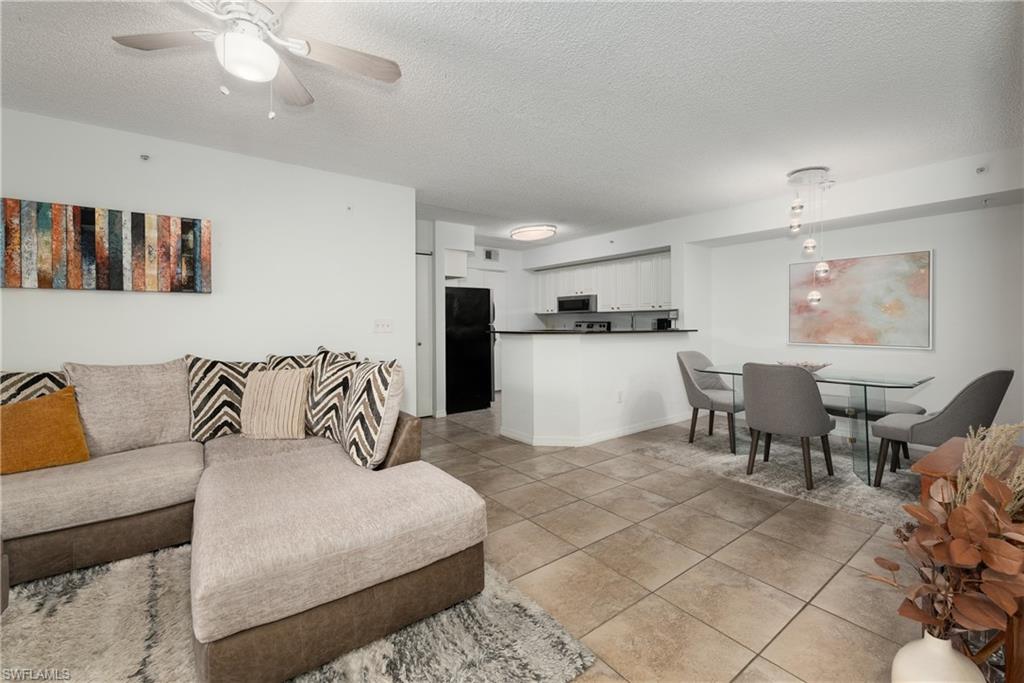8290 Ibis Club Ln 902 Property Photo 6