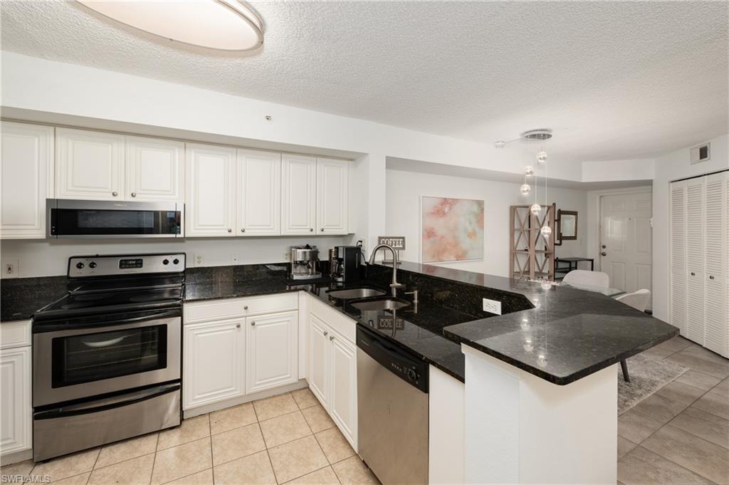 8290 Ibis Club Ln 902 Property Photo 7