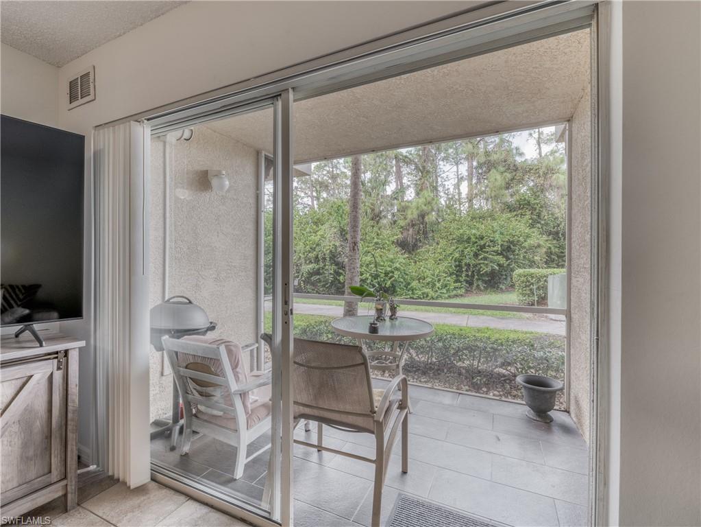 8290 Ibis Club Ln 902 Property Photo 24