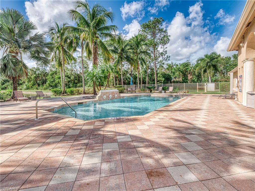 8290 Ibis Club Ln 902 Property Photo 29