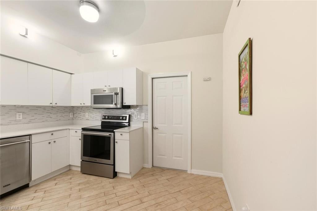 636 Windsor Sq 102 Property Photo 8