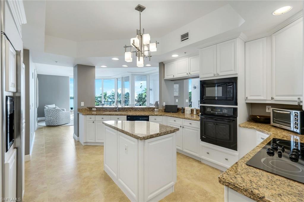 700 La Peninsula Blvd 206 Property Photo 8