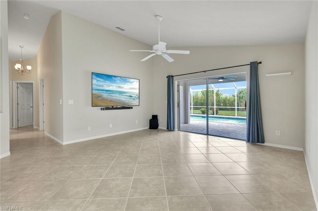 15645 Beachcomber Ave Property Photo 9