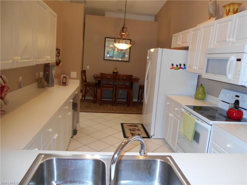 230 W Naomi Dr # 4702 Property Photo 8