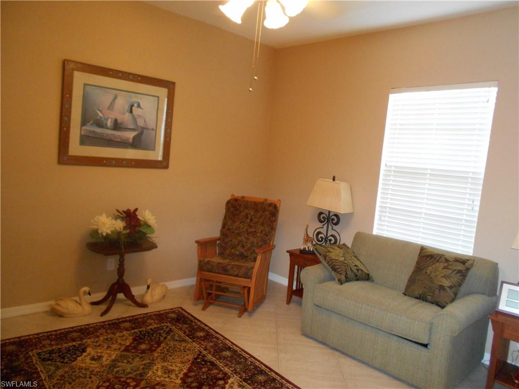 230 W Naomi Dr # 4702 Property Photo 9