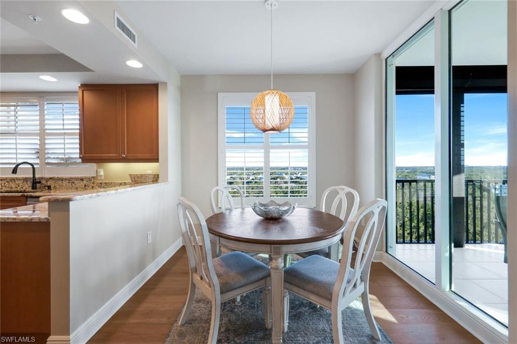 455 Cove Tower Dr 801 Property Photo 12