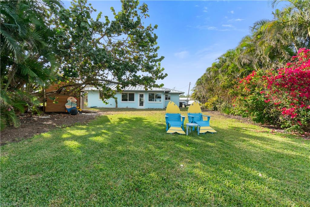 4896 Esplanade St Property Photo 8