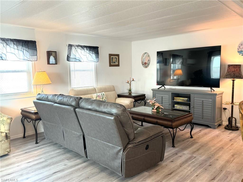 4693 Leilani Ln Property Photo 15