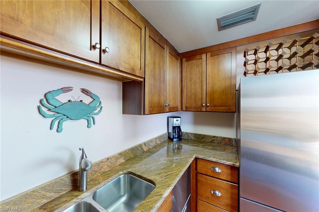 58 Collier Blvd 1812 Property Photo 11