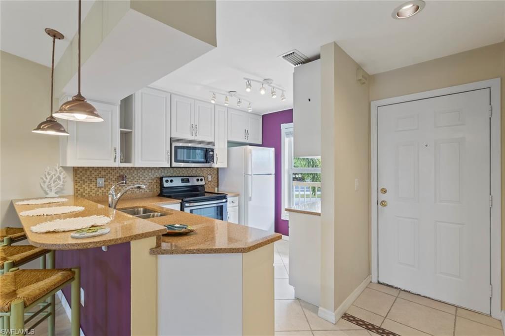 1305 Mainsail DR 1013 Property Photo 1