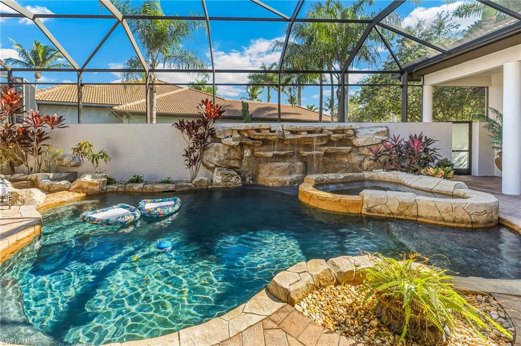 7749 Classics Dr Property Photo 4