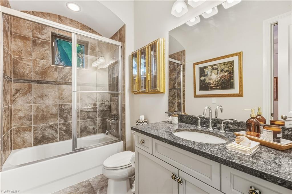7749 Classics Dr Property Photo 14