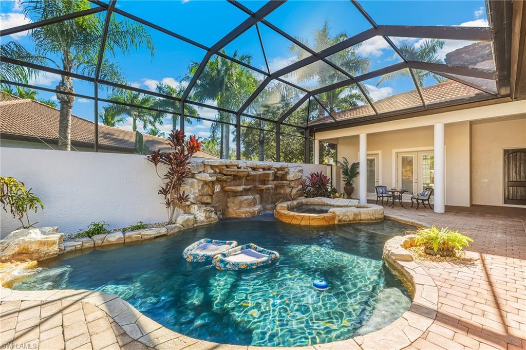 7749 Classics Dr Property Photo 18